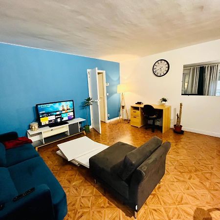 Stylish Unit In The Center Of Senlis Appartement Senlis  Buitenkant foto